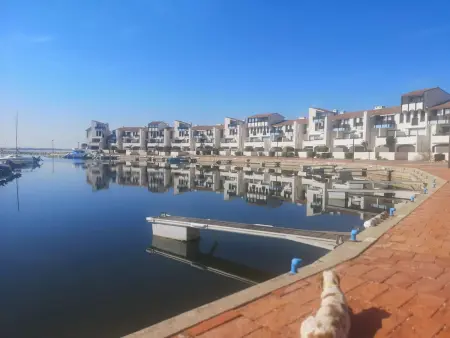 Appartement PMR vue port et Pyrénées au Barcarès : photo 12