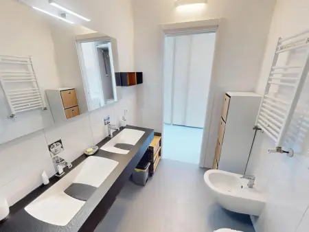Appartement 2 pièces climatisé face mer à Roquebrune : photo 9