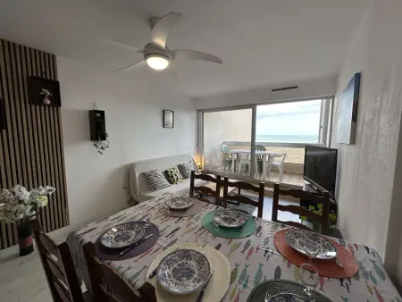 Appartement 6 pers. vue mer à 50m de la plage : photo 2