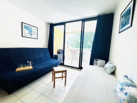 Studio plage directe au Lavandou - 4 personnes : photo 3