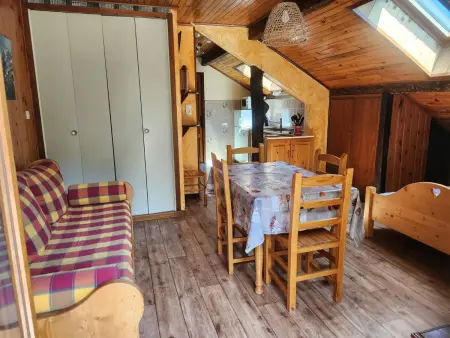 Appartement sous les toits avec parking à Valloire : photo 2