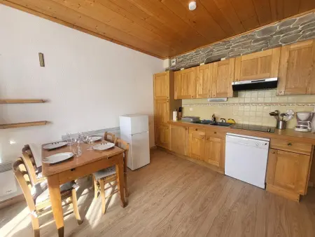 Studio 29 m² Montgenèvre, parking et casier skis : photo 1