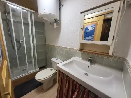 Studio 29 m² Montgenèvre, parking et casier skis : photo 6