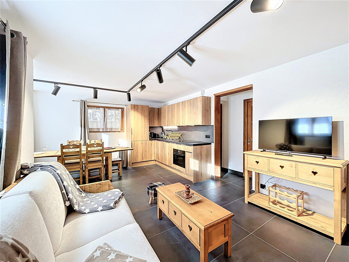 Appartement 2 pièces rénové, 150 m des pistes à La Toussuire - Photo 2