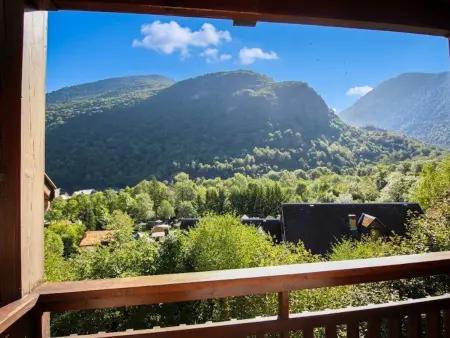 Appartement calme avec loggia et parking à Bagnères-de-Luchon : photo 12