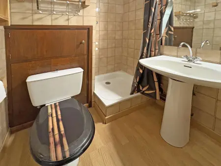 Studio 4 pers. aux Orres, skis aux pieds, vue vallée : photo 8