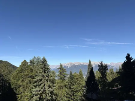 Studio 4 pers. aux Orres, skis aux pieds, vue vallée : photo 9