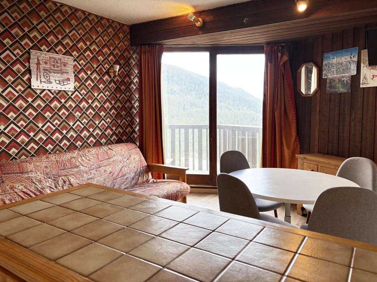 Studio 4 pers aux Orres, départ skis aux pieds - Photo 3
