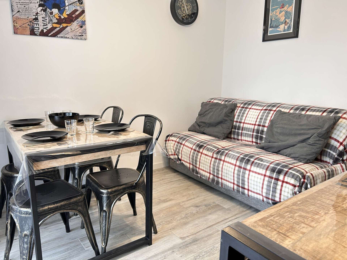 Appartement neuf à Risoul, balcon, près des pistes - Photo 1