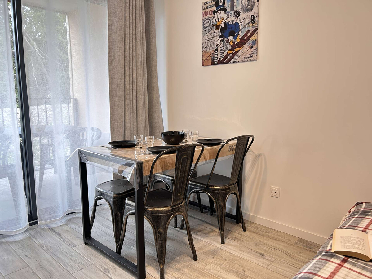 Appartement neuf à Risoul, balcon, près des pistes - Photo 3