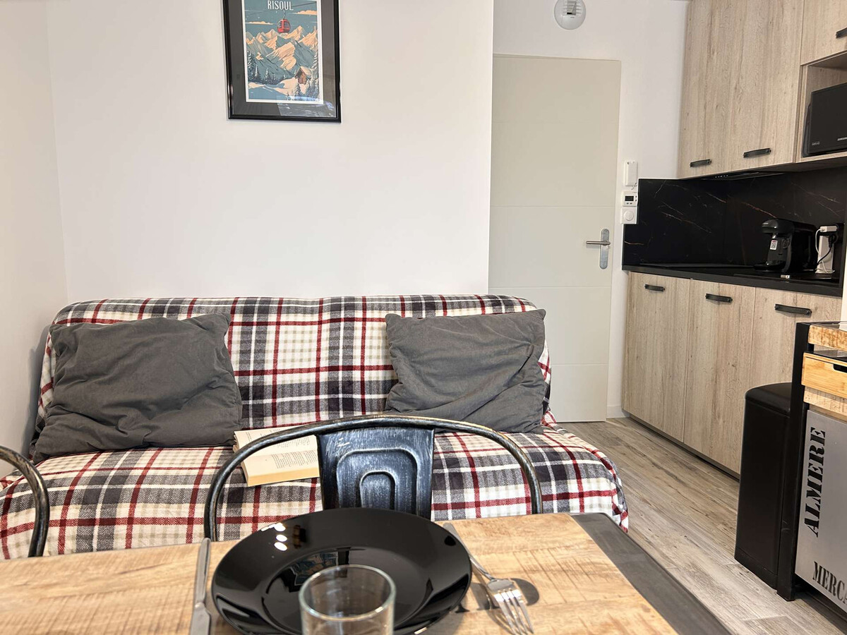 Appartement neuf à Risoul, balcon, près des pistes - Photo 10