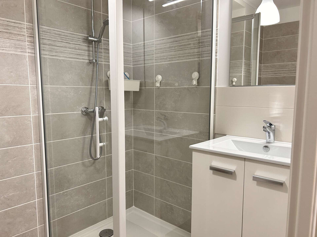 Appartement neuf à Risoul, balcon, près des pistes - Photo 17