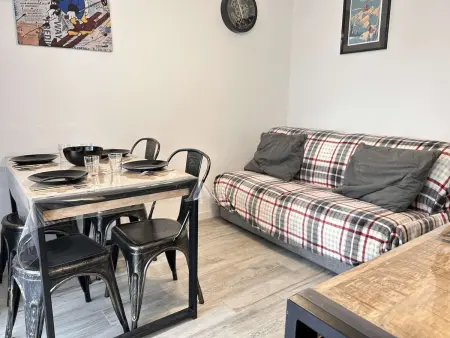 Appartement neuf à Risoul, balcon, près des pistes