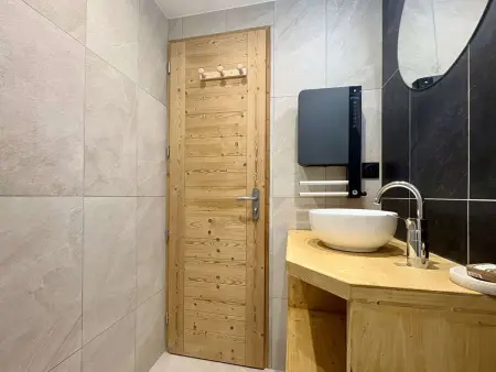 Appartement 2 pièces avec parking privé à La Salle-les-Alpes : photo 8