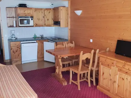 Studio 20m² balcon sud/sud-ouest - Plagne Villages : photo 2