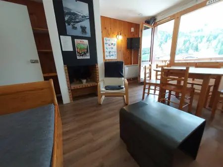 Appartement 2 pièces centre Valmorel, vue pistes : photo 4