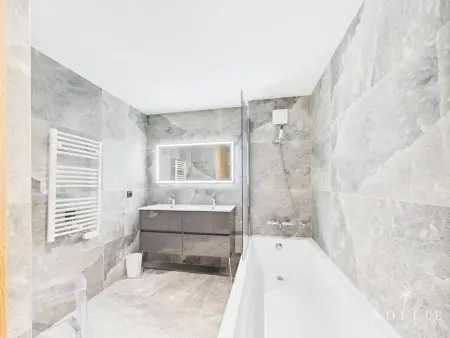 Appart 8 pers. Montvalezan-La Rosière, 90 m², spa inclus : photo 20