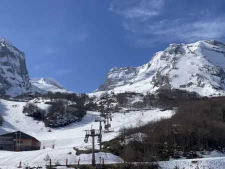Studio 35m² vue Pyrénées – 6 personnes à Gourette : photo 14