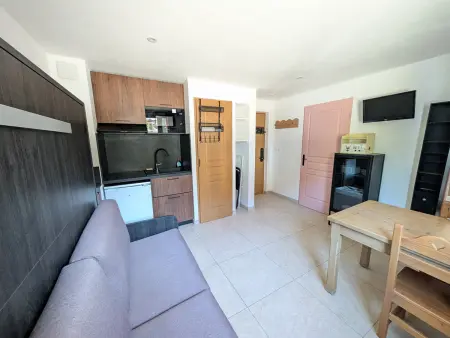 Studio rénové face aux pistes à Montgenèvre : photo 10
