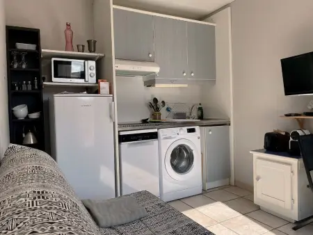 Appartement 2 pers. à 50 m de la plage à Bouzigues : photo 4