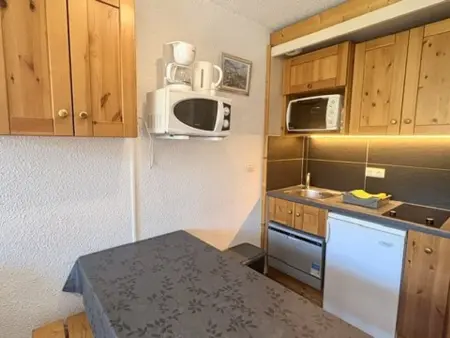 Appartement 4 pers avec balcon sud - Skis aux pieds : photo 5