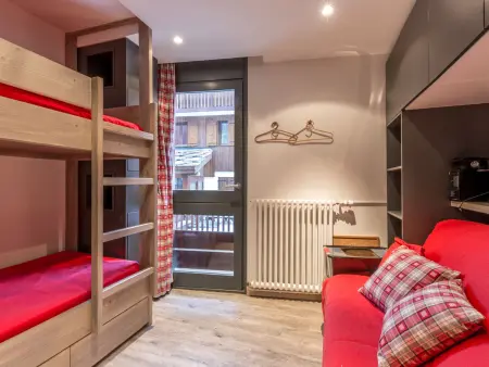Appartement 55m² poêle à bois, accès direct pistes : photo 6