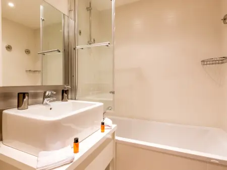 Appartement 55m² poêle à bois, accès direct pistes : photo 10