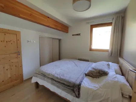 Duplex moderne 6 pers. à Vars, vue montagne et ski aux pieds : photo 8
