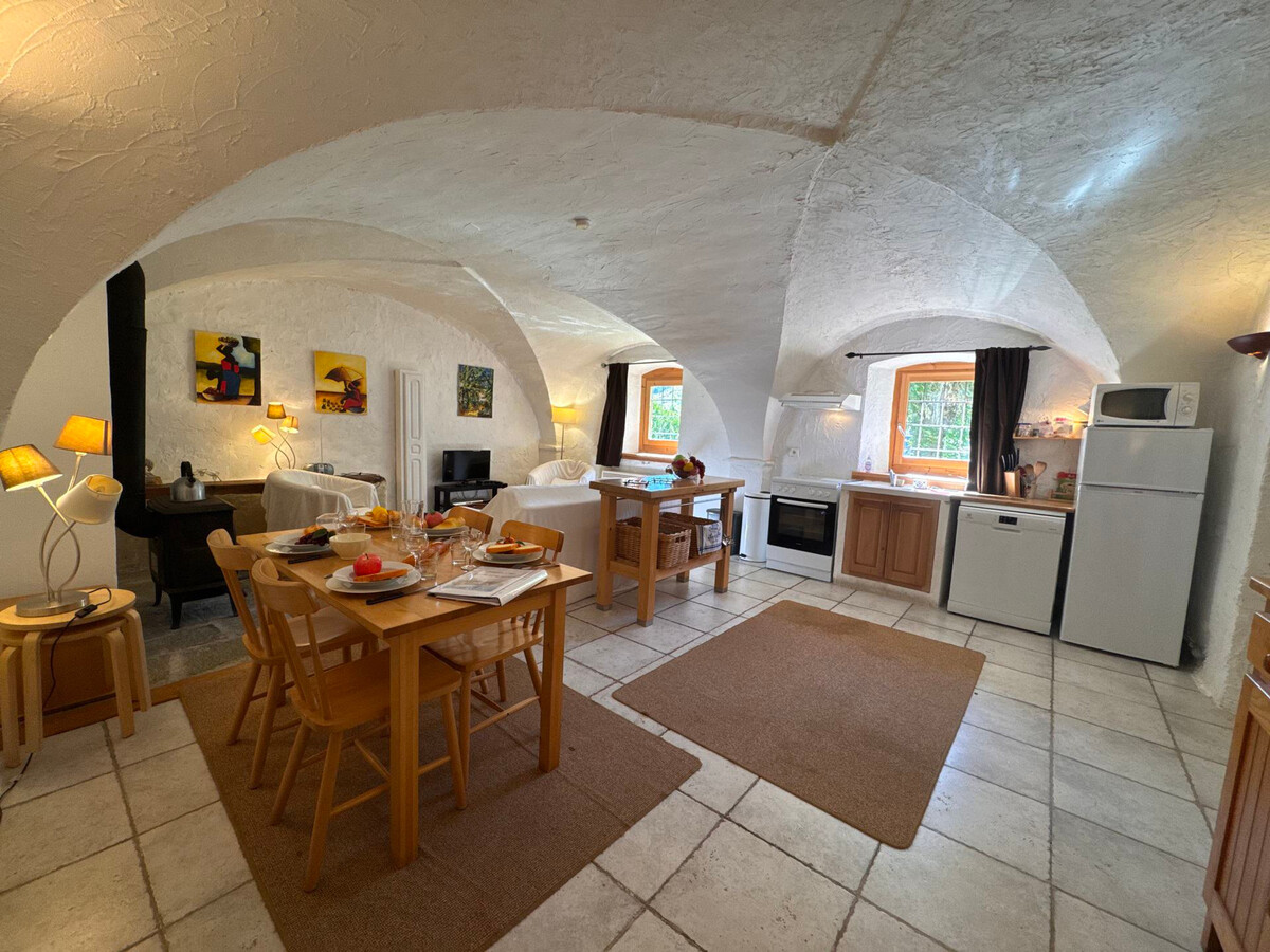Appartement de charme en bergerie du XIXe - Vars - Photo 6