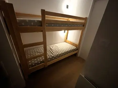 Appartement 2 pièces rénové, parking privé aux Gets : photo 9