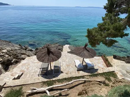 Appartement vue mer avec accès direct plage, Le Lavandou : photo 2