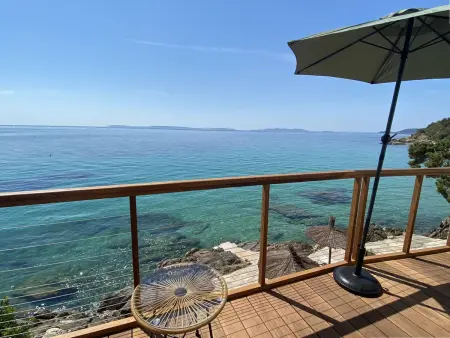 Appartement vue mer avec accès direct plage, Le Lavandou : photo 9