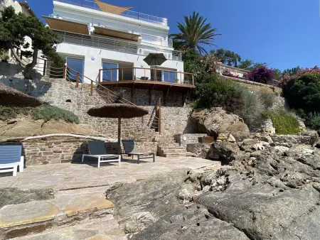 Appartement vue mer avec accès direct plage, Le Lavandou : photo 13