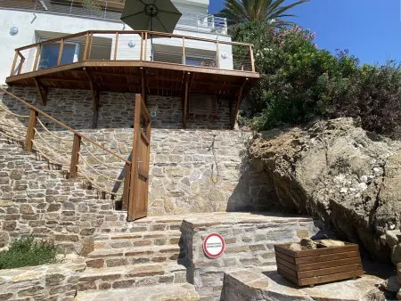 Appartement vue mer avec accès direct plage, Le Lavandou : photo 15