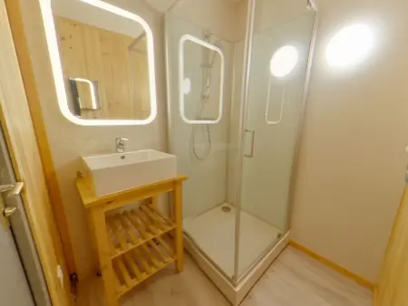 Appartement central aux Rousses, wifi et parking : photo 6