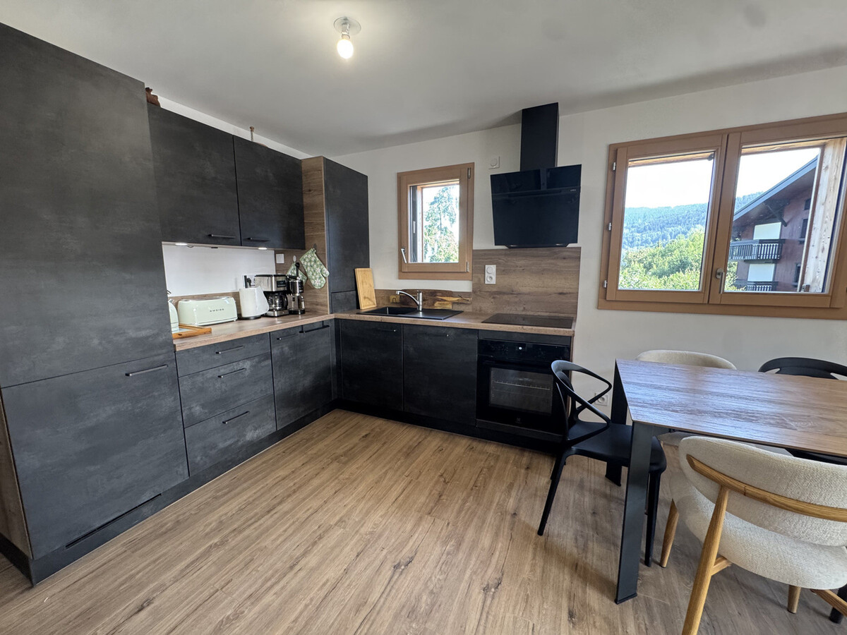 Appartement 8 pers. aux Carroz - 4 chambres, ascenseur - Photo 9
