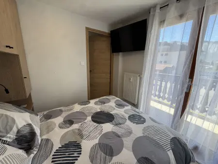 Appartement refait à neuf 4 pers. aux Carroz d'Arâches, balcon : photo 8