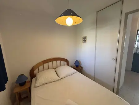 Appartement vue mer et port à Six-Fours, 50m plage : photo 7