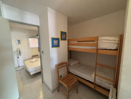 Appartement vue mer et port à Six-Fours, 50m plage : photo 8