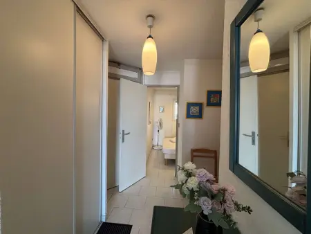 Appartement vue mer et port à Six-Fours, 50m plage : photo 13