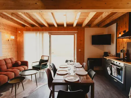 Appartement 6 pers. à Sailhan - Terrasse, poêle : photo 2