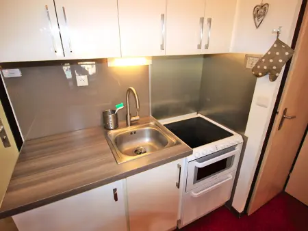 Appartement 2 pièces près des pistes à Villarodin-Bourget : photo 4