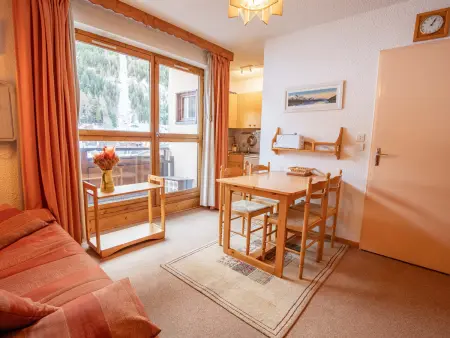 Location appartement à Villarodin Bourget, Appartement balcon avec vue montagne - 6 pers.