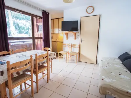 Appart 2 pièces 6 pers. avec balcon sud à Villarodin-Bourget : photo 1