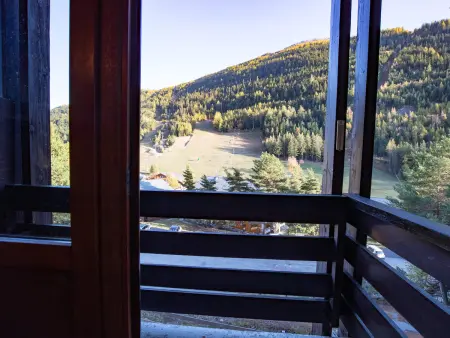 Appartement 2 pièces cabine vue pistes, balcon sud : photo 9