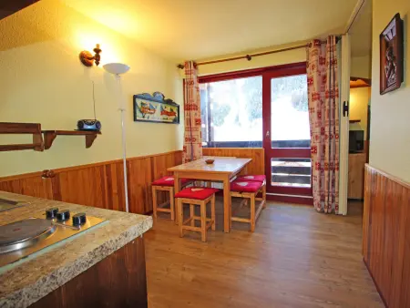 Appartement 2 pièces cabine, balcon sud - Villarodin-Bourget : photo 2