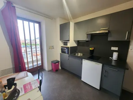 Appartement 27 m² centre-ville, 600 m des thermes : photo 4