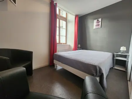 Appartement 27 m² centre-ville, 600 m des thermes : photo 6