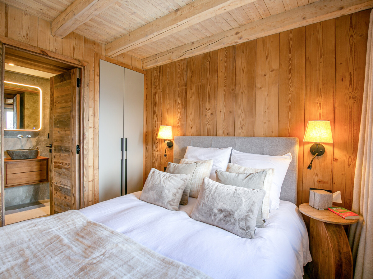 Demi-ferme 14 pers., 5 chambres vue village à Megève - Photo 8