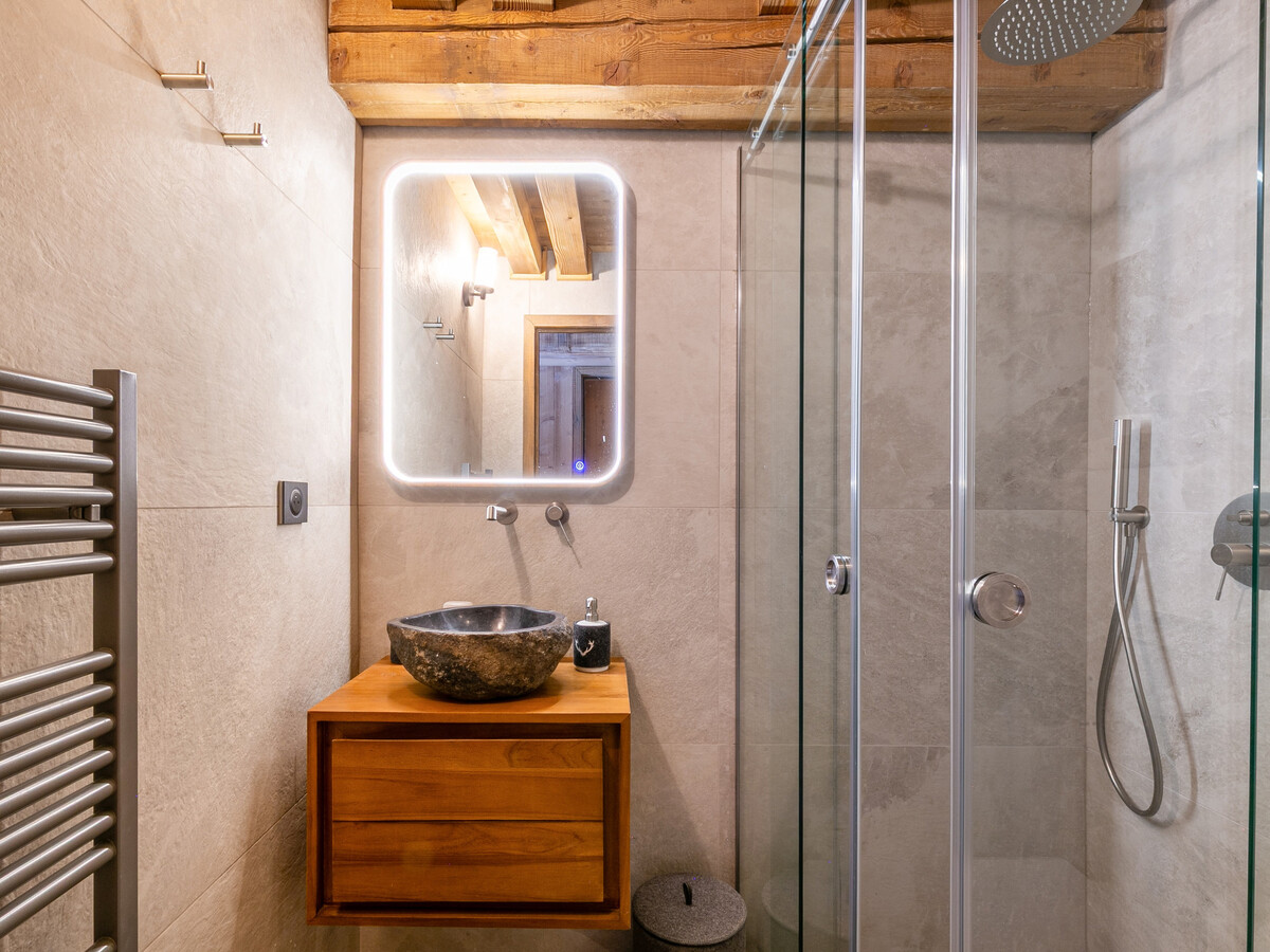 Demi-ferme 14 pers., 5 chambres vue village à Megève - Photo 19